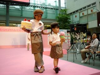 「カフェ気分でお手伝い」　米島ミカ