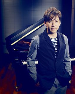 塩谷 哲　Satoru Shionoya　(Piano)