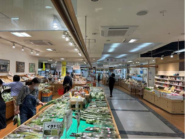 とやま市の農業とちょくばいじょ「地場もん屋」