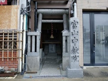 富山の一等地「総曲輪」に隠されたイチ【1】にまつわるまち歩き～まちなかを知り尽くしたユニークガイドがマチとイチの謎を解き明かす！？～